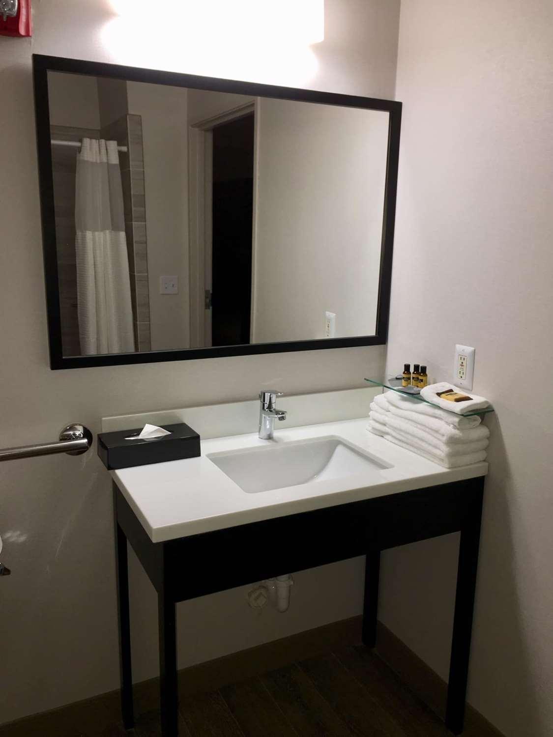 Best Western Plus Riata Hotel Brownwood Exterior foto